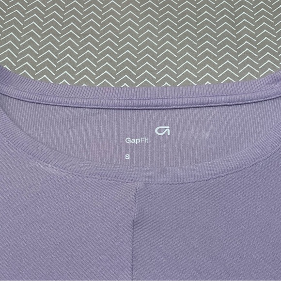 GapFit Lavender Ribbed Long Sleeve Twist Front‎ Active Tee - Picture 5 of 5